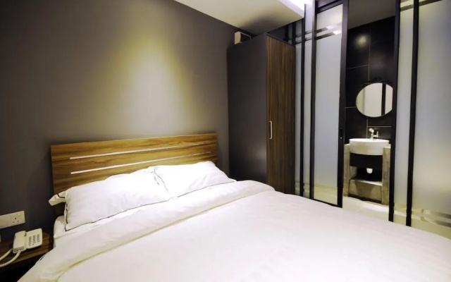 OYO 141 Hotel 1915 Kuala Lumpur – Guest Rooms – Kuala Lumpur