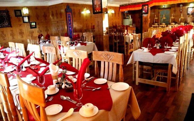 TIH Hotel Royal Palace