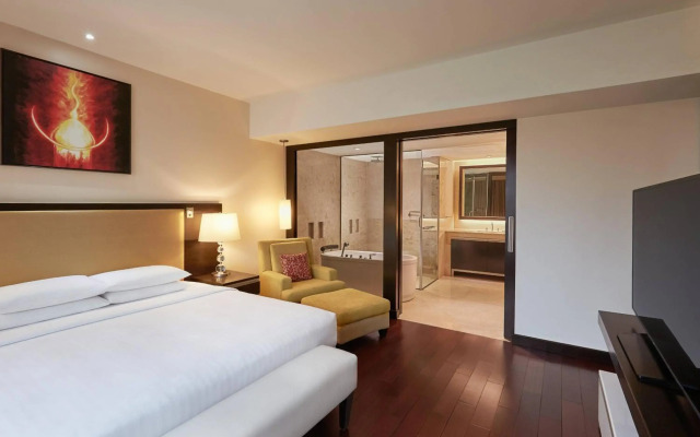 Courtyard by Marriott Mumbai International Airport