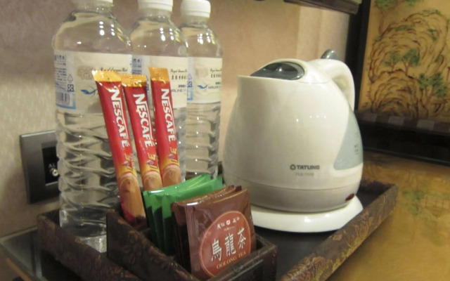 Royal Seasons Hotel Taipei Nanjing West