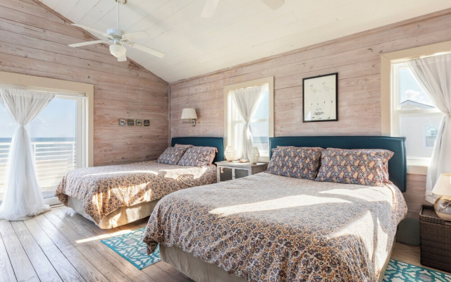 Beachfront Melody by Ryson Vacation Rentals