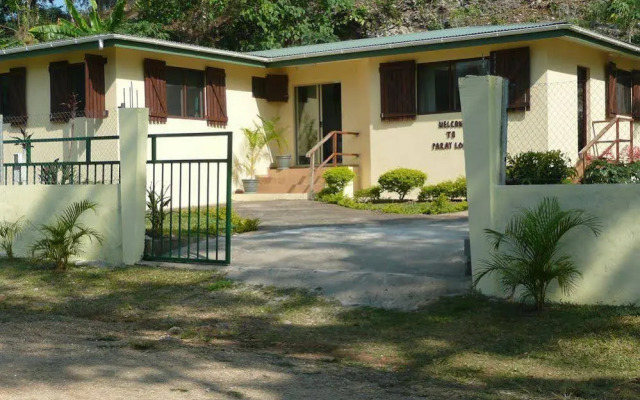 Paray Lodge