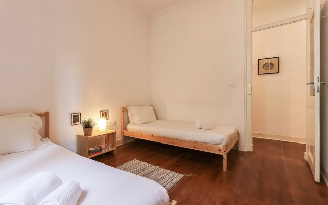 Spacious Tailor Made Bairro Alto