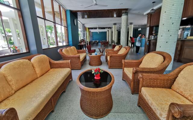 Subhamitra Hotel Hua Hin (SHA Certified)