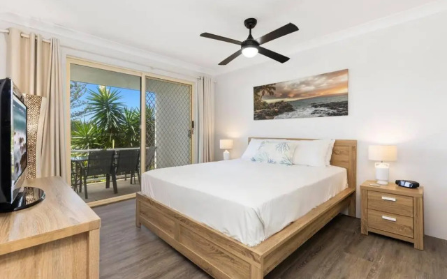2Bed Beachfront Apartment - Holiday Management