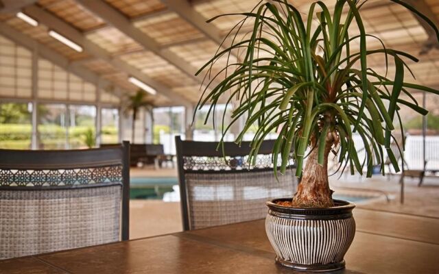 Best Western Carlton Suites