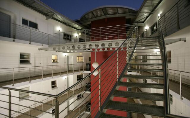 Urban Hip Hotels - Splice