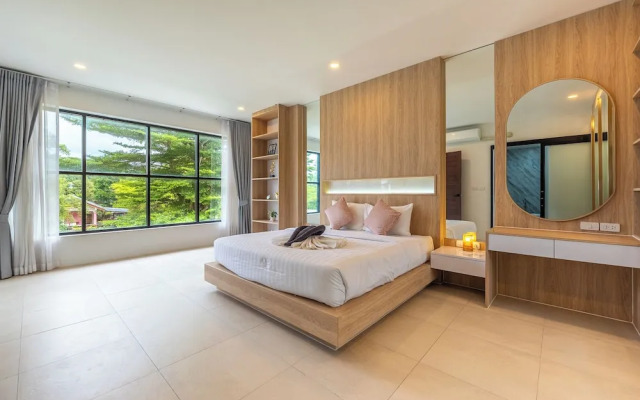One of Phukets Best Villas V212