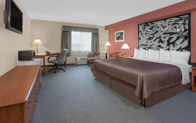 Super 8 by Wyndham Sault Ste Marie On
