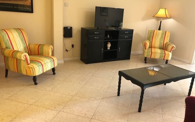 Rowans Park - Luxury Apartment