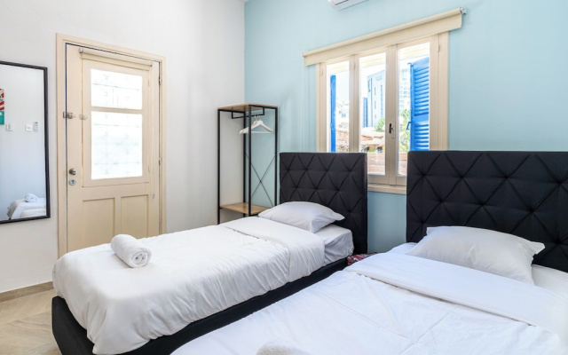 Mufasa Studio & Terrace in Larnaca