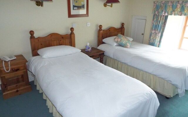 Roade House Hotel