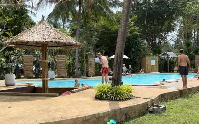 Phangka Paradise Resort