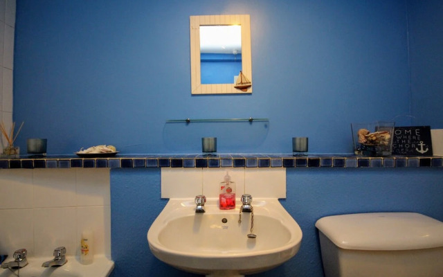 Silver Lining - St Patrick Sq Apartment