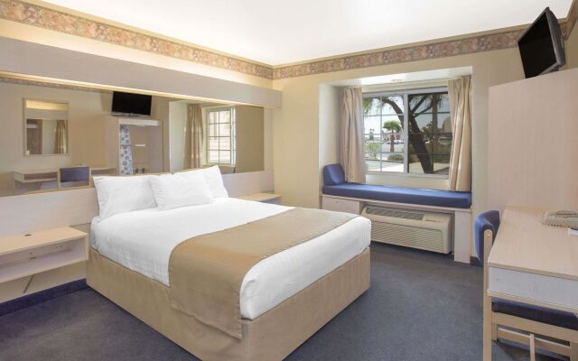 Microtel Inn & Suites Yuma