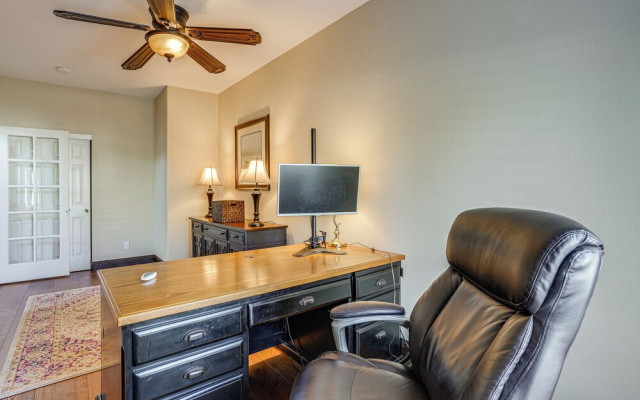 Fairfield Wine Country Getaway w/ Backyard Oasis!