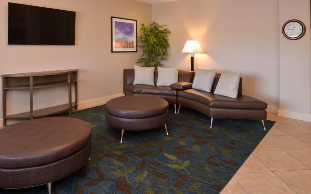 Candlewood Suites Bloomington-Normal