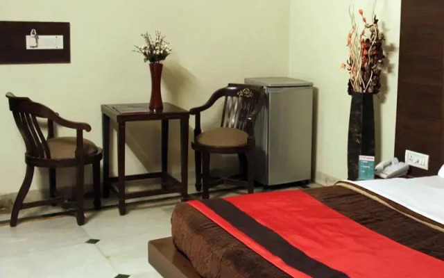 OYO Room Paharganj DB Gupta Road 2