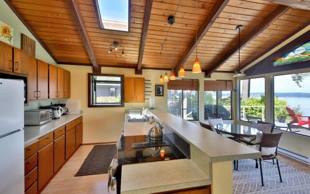 Days and Waves Beachhouse