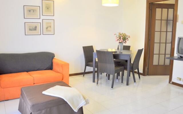 Newly Renovated Holiday Home With Scenic Hill-view