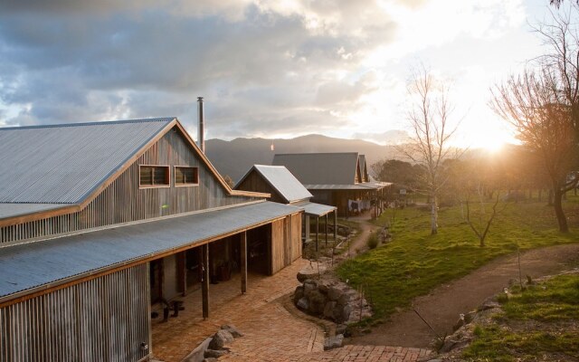 Spring Spur Stay