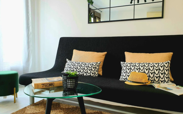 Sherryflat Jarana- Parking