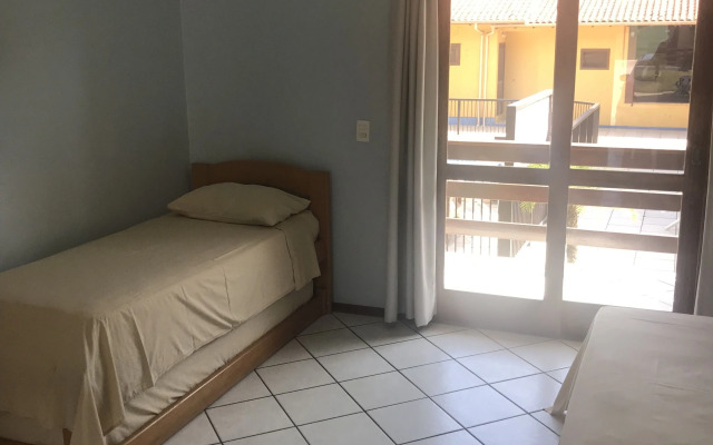 Candeias Basfak Praia