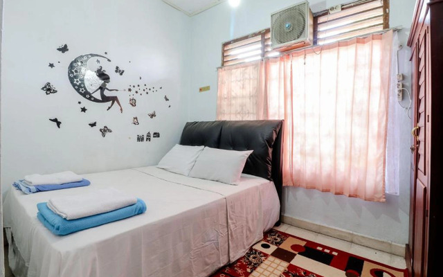 Adil Jaya Homestay