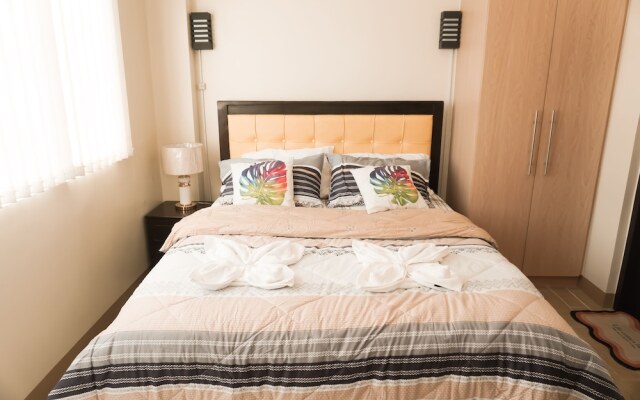 Comfy Studio UnitL OneMadison35