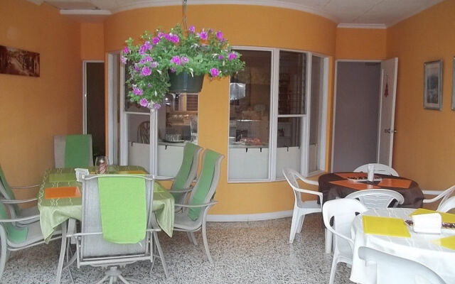 Bed & Breakfast the Rock