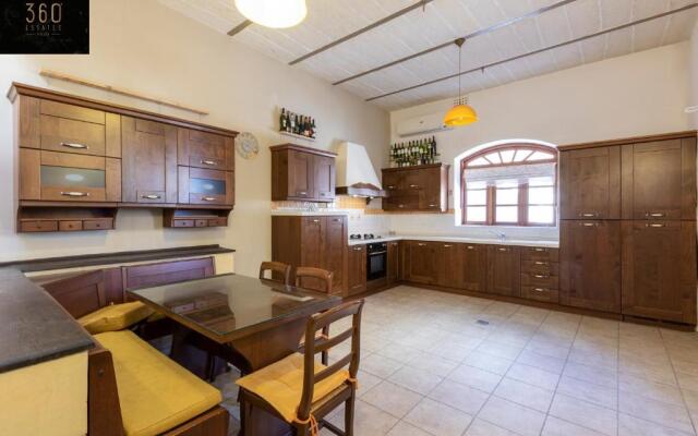 Amazing house in Sliema Central with BBQ & Parking by 360 Estates