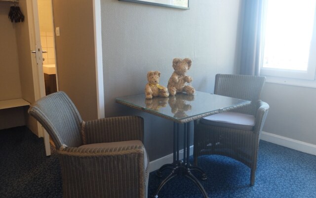 Hotel Aux Temps d'Em