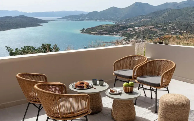 Notiko villas