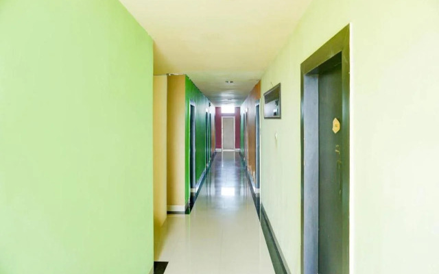 Collection O R.Sukamto Near Palembang Trade Center Mall