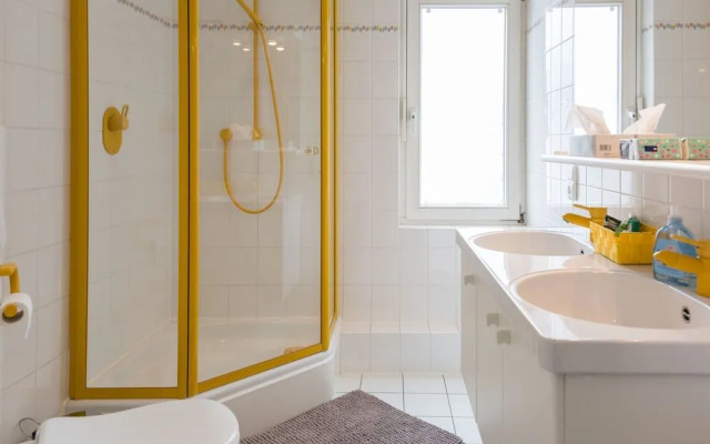 Blues & Chutney Bonn Bed & Breakfast