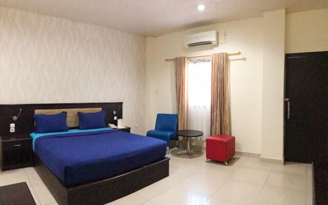 Grand Sari Hotel