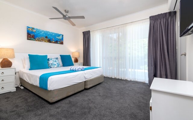 Seascape Holidays – 3 Reef Terraces on St Crispins