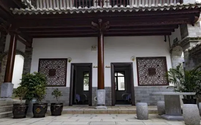 Jianshui Taoyuan Mountain Residence Inn