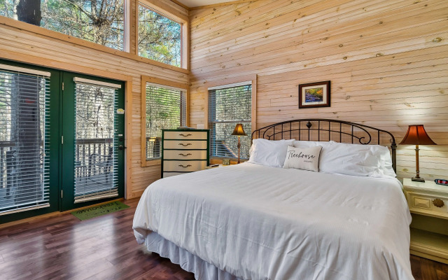 Rivers Edge Treehouses