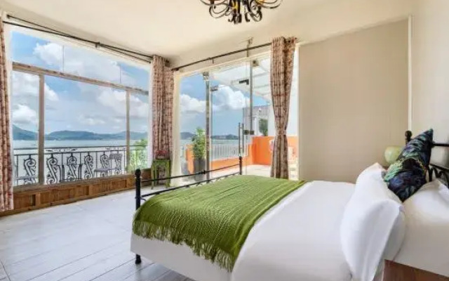 Shenzhen Meishe First-line Seaview Homestay (Jiaochangwei Branch)
