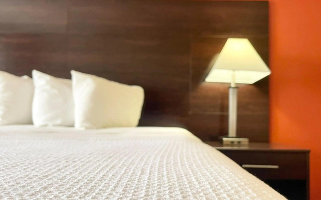 FairBridge Inn & Suites Cuero