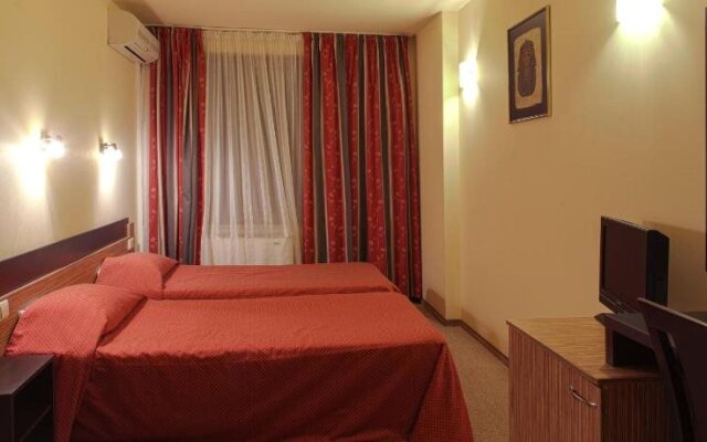 Hotel Luxor