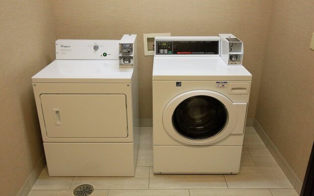 Holiday Inn Express & Suites Ashland by IHG