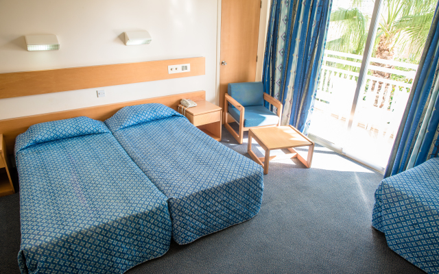 Cynthiana Beach Hotel