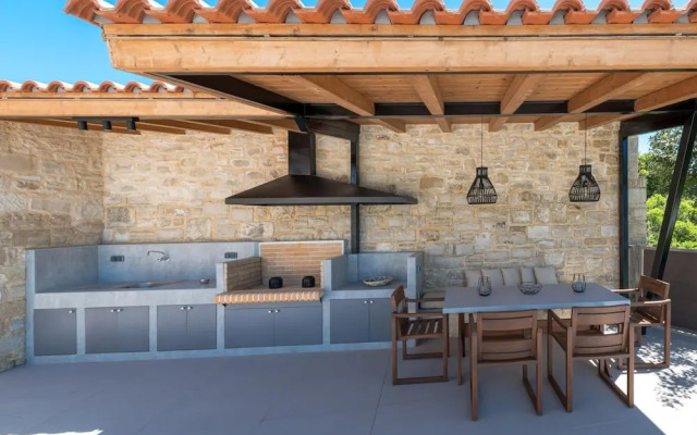 Dim Luxury Villa - With Private Pool