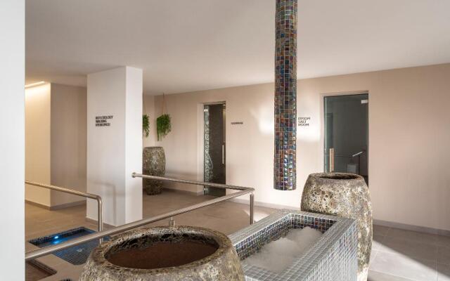 Longevity Health and Wellness Hotel - Adults Only