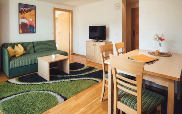 Apartment Ladis Fiss 40399