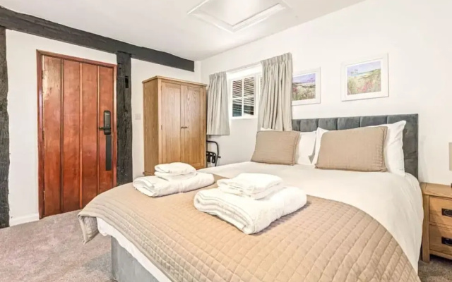 The George Inn Rooms - Room 3
