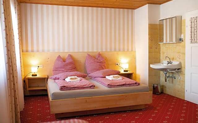 Rösslgut Bed & Breakfast