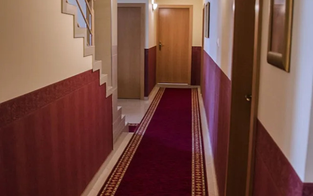 Arany Patkó Pension